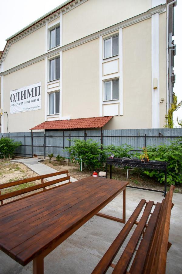 Олимп Hotel Zaliznyy Port Exterior photo